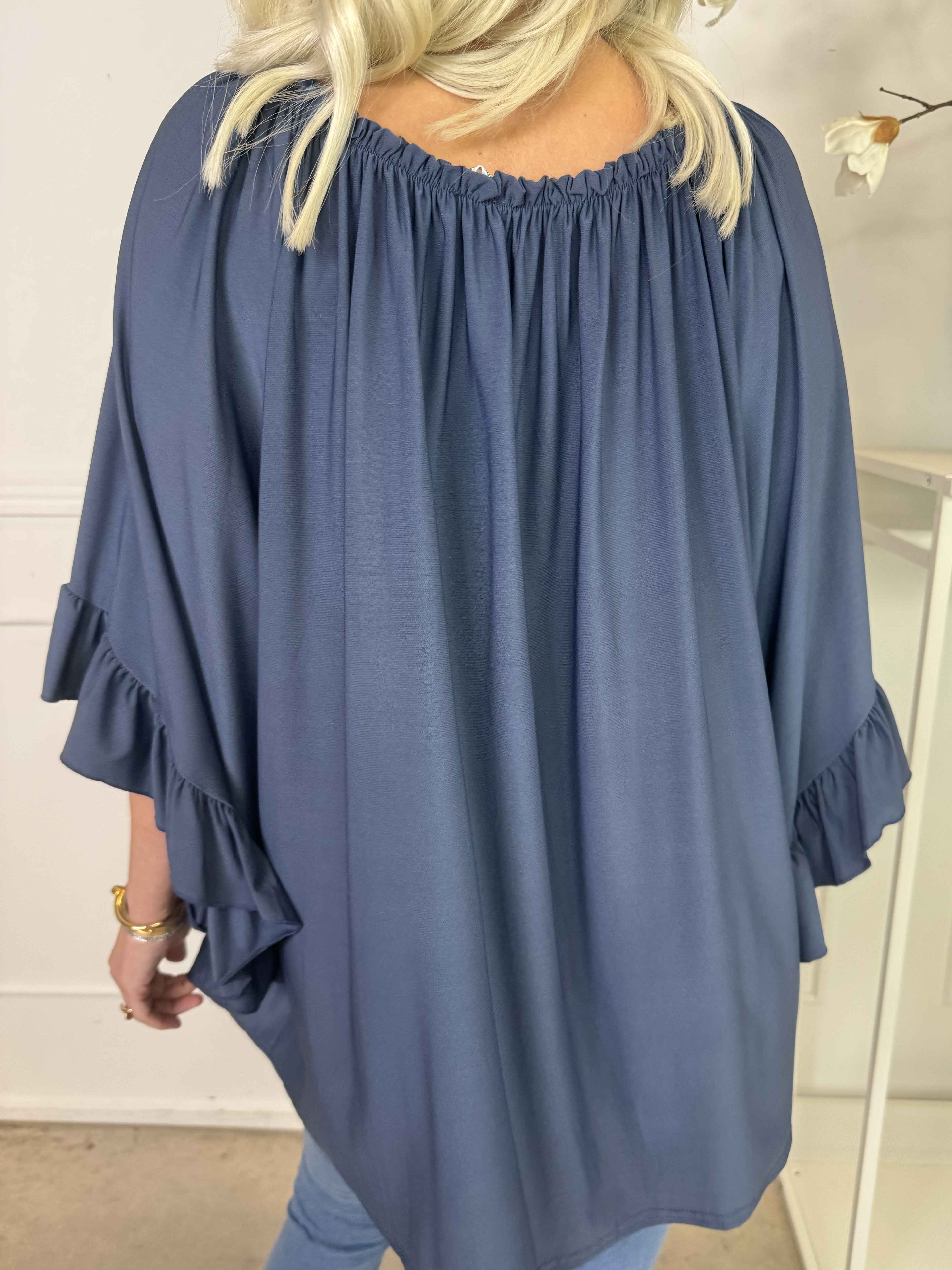 Anneli - Sød elastisk tunika med flæseærmer